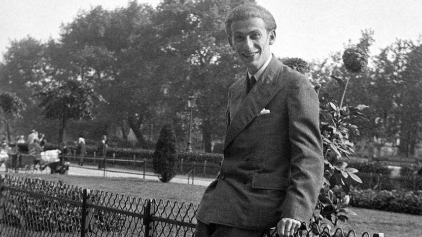 Radnóti Miklós Párizsban 1931-ben.jpg