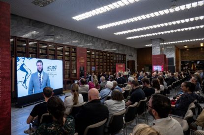 Az idő arcai címmel kiállítás nyílt az OSZK-ban  .jpg