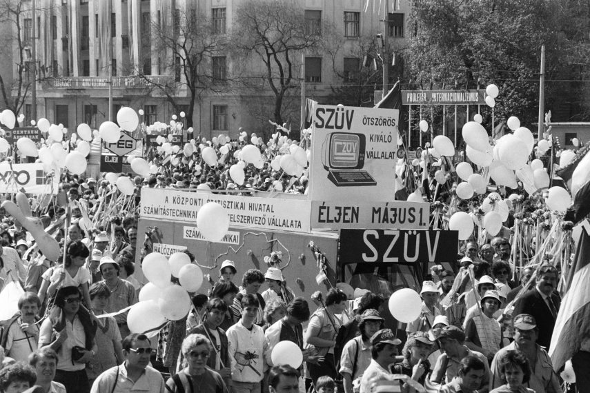Felvonulási tér 1986. május 1. Fotó: Szalay Zoltán / Fortepan